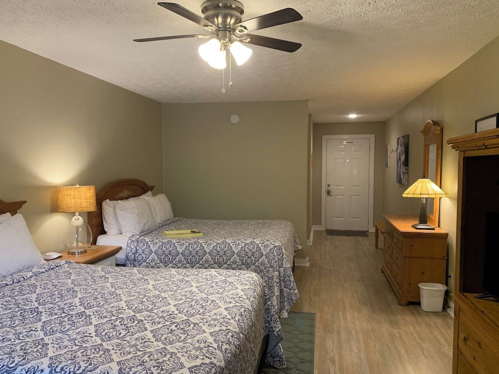 Elite Double Room, 2 Queen Beds, Balcony, Garden View