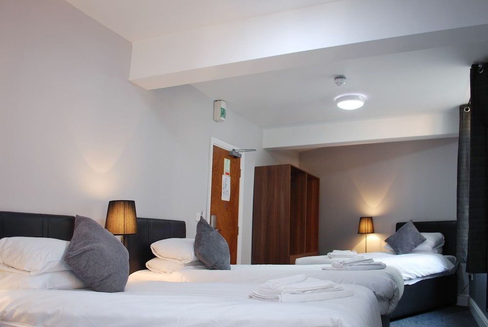 undefined The Liverpool Inn Hotel 2