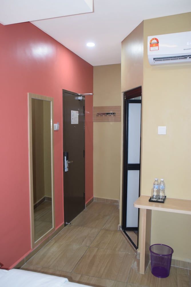 Asiago Hotel Superior Room (City View) 4