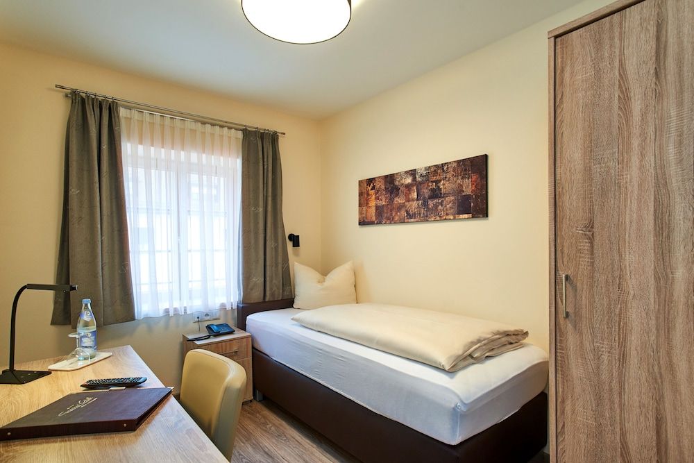 Comfort Single Room