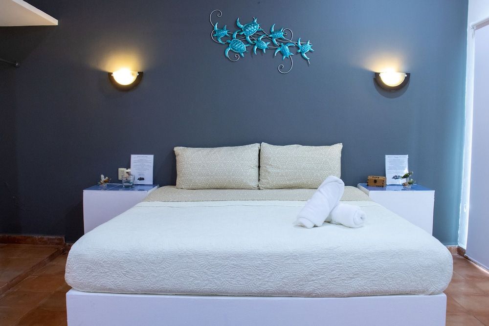 Deluxe Double Room, 1 King Bed, Non Smoking, City View
