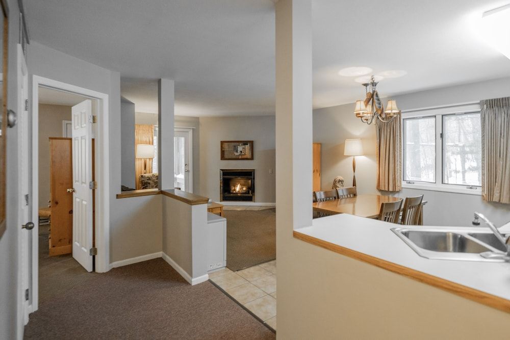 Telemark Northwoods Lodging Suite, 1 King Bed with Sofa bed, Kitchen 12