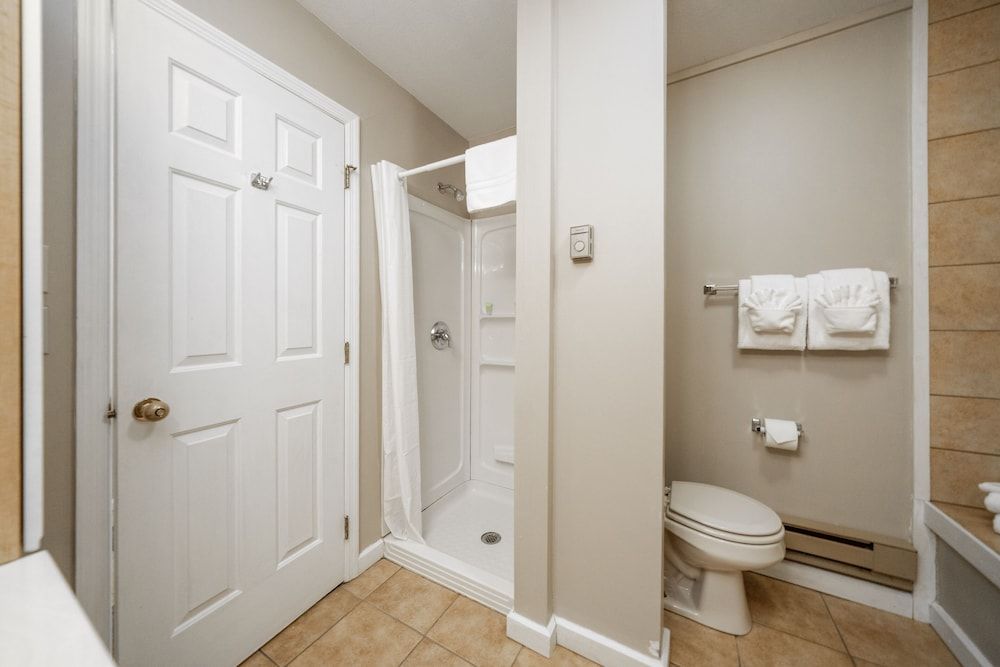 Telemark Northwoods Lodging Suite, 1 King Bed with Sofa bed, Kitchen 7