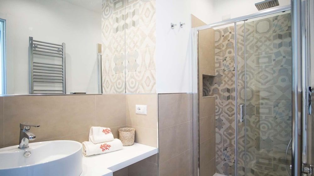 Spacious Villa with 4 rooms, pool, solarium & garden Villa 11