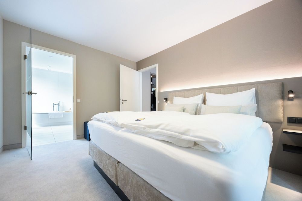 Hotel Kronjuwel by BRIGHT Superior Suite 2