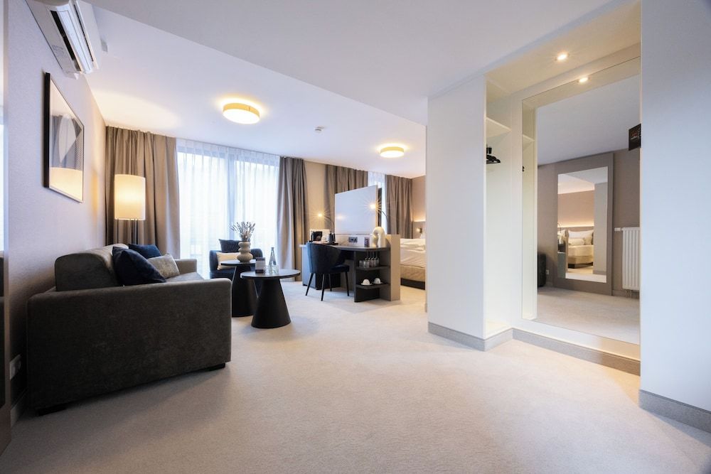 Hotel Kronjuwel by BRIGHT Junior Suite 4