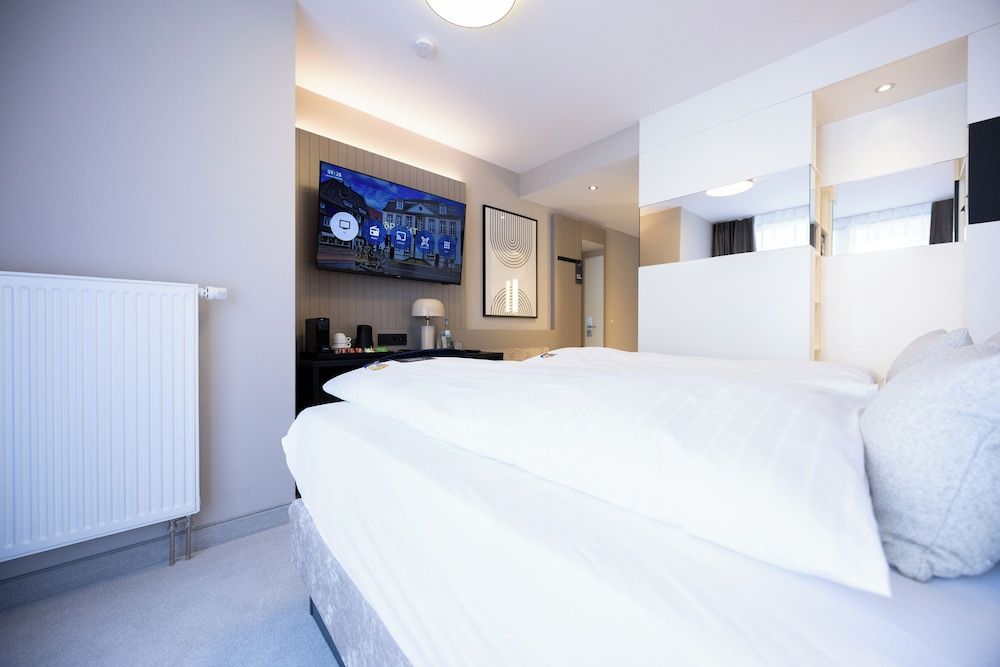 Hotel Kronjuwel by BRIGHT Comfort Double Room 11