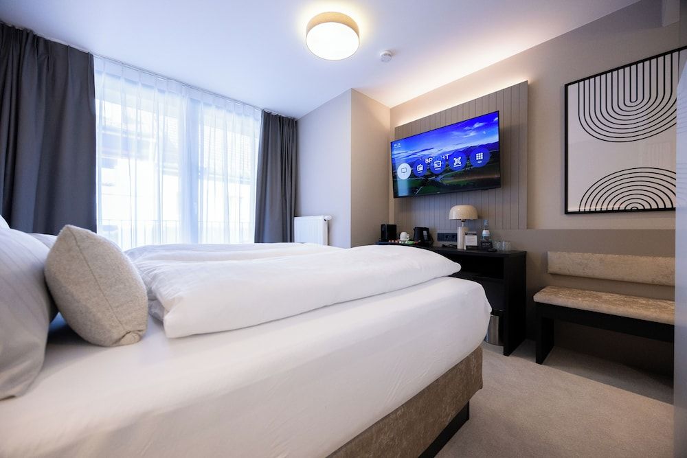 Hotel Kronjuwel by BRIGHT Comfort Double Room 7