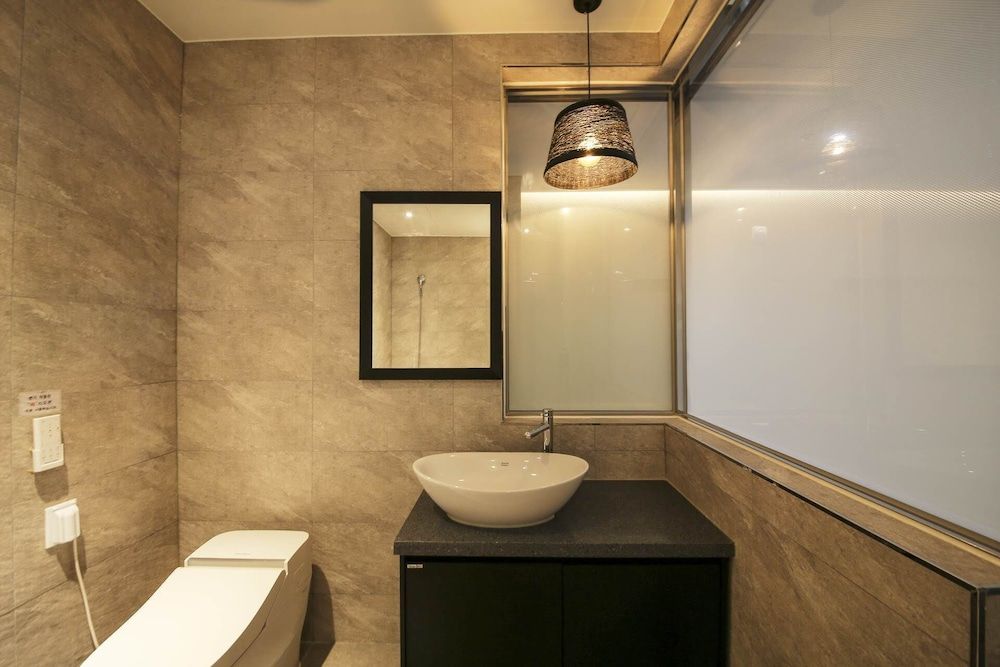 The City Hotel Standard Room 11