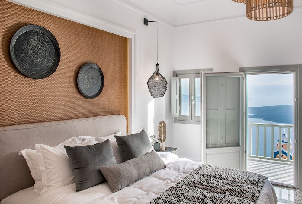 undefined Amelot Art Suites 10