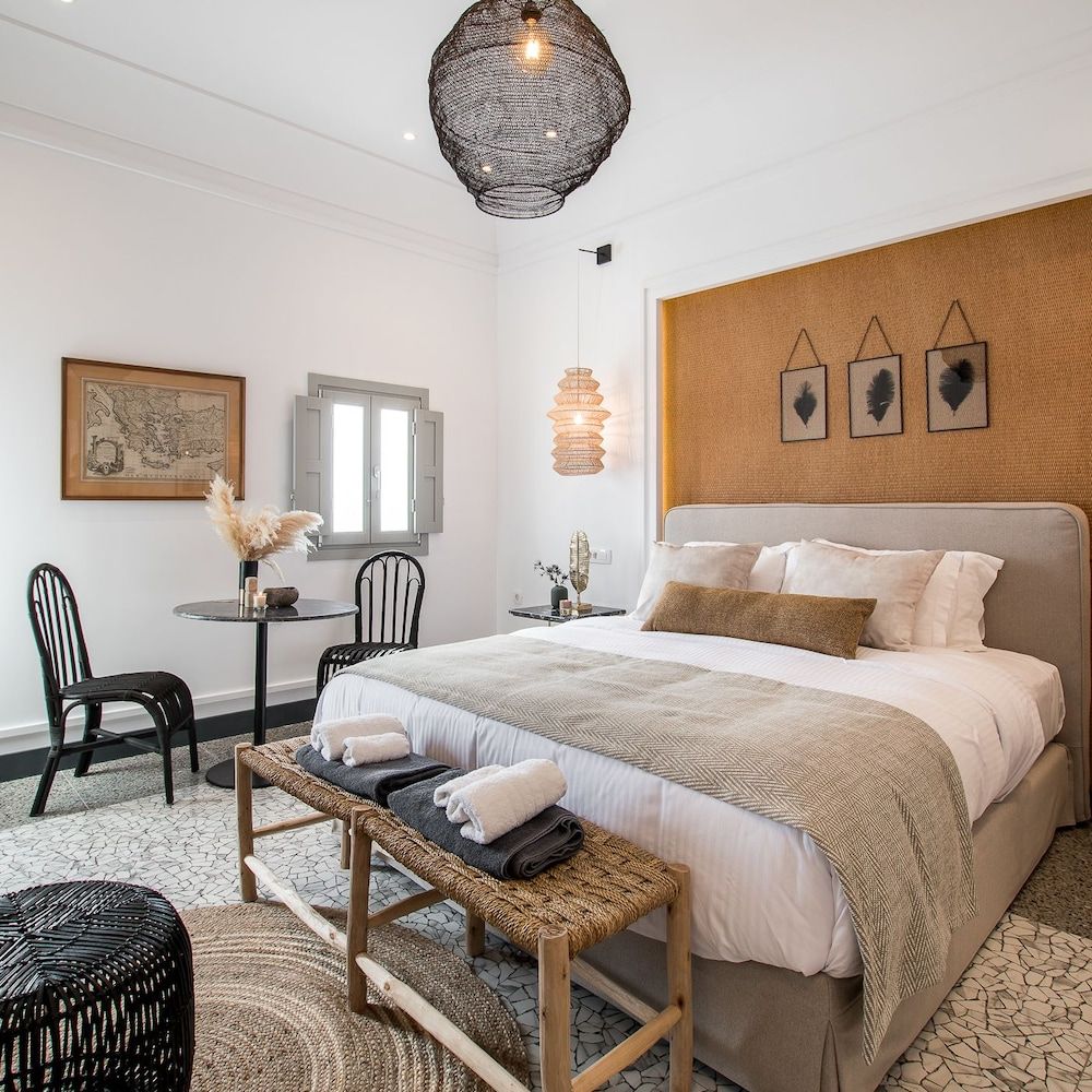 undefined Amelot Art Suites 9