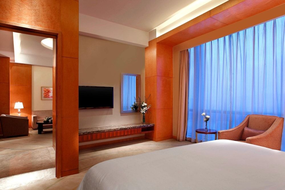 Deluxe Suite, 1 King Bed