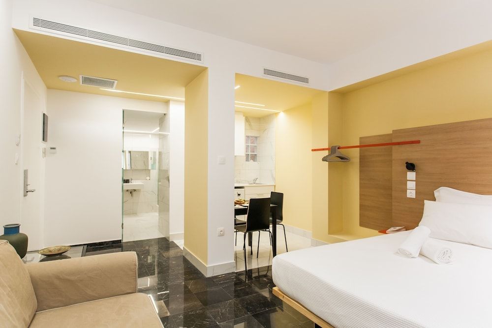 Greece U Around Athens Thissio Suites Apartment (Greece U Around Athens No. 2) 10