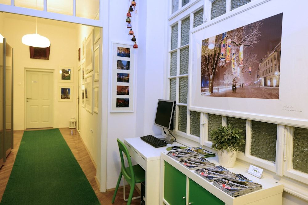 undefined Galeria Rooms 4