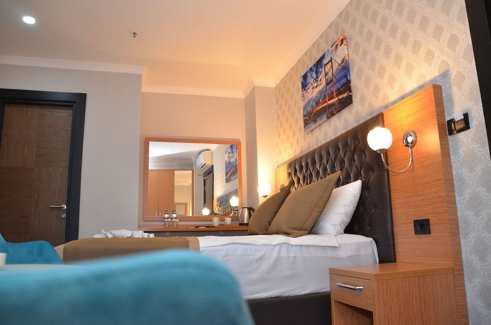 undefined Grand Lark Otel 2
