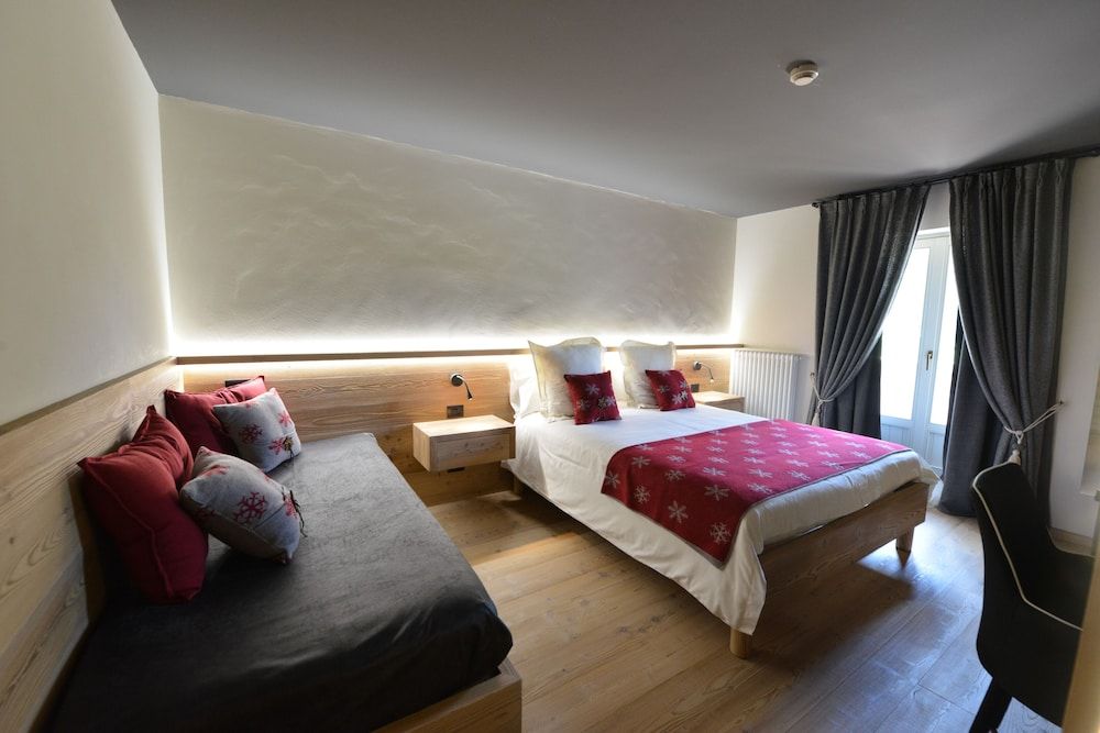 La Madonnina del Gran Paradiso Standard Double or Twin Room 2