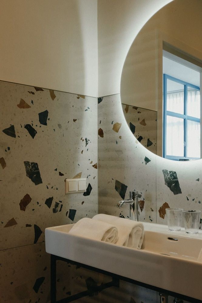 Royal Studio Suite