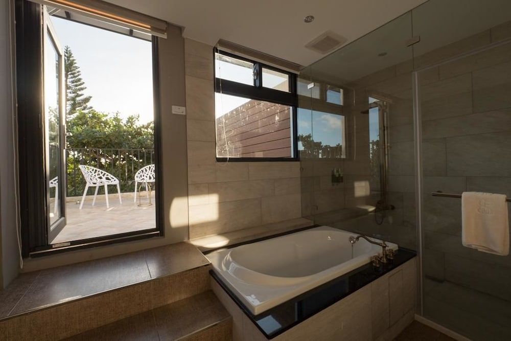 Okra Villa Quadruple Room, Balcony (203) 3