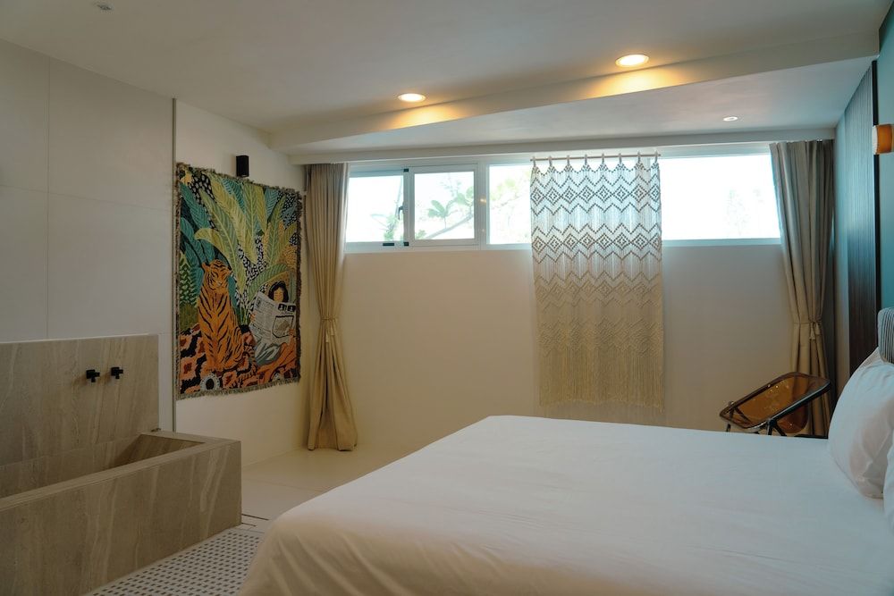 Okra Villa Elite Double Room (102) 2