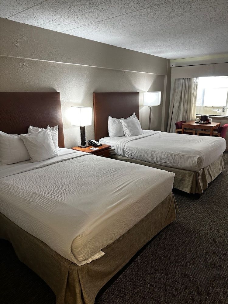 Room, 2 Queen Beds, Accessible, Non Smoking (Mobility)