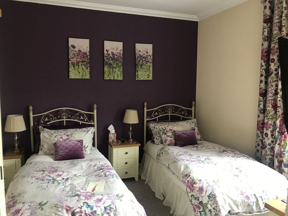 Dunclutha Guest House Plum Room 2