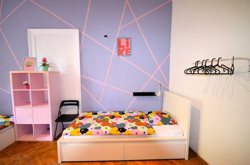 undefined Travel & Joy backpackers 9