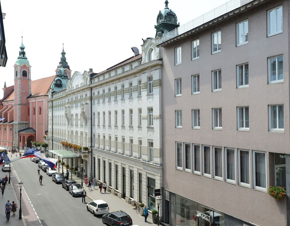 undefined Viva Rooms 6