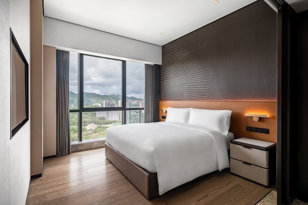 Suite, 1 King Bed, Non Smoking