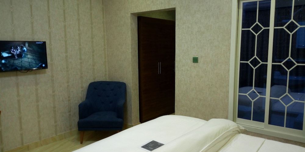 Noahgarden Deluxe Double Room, City View 3