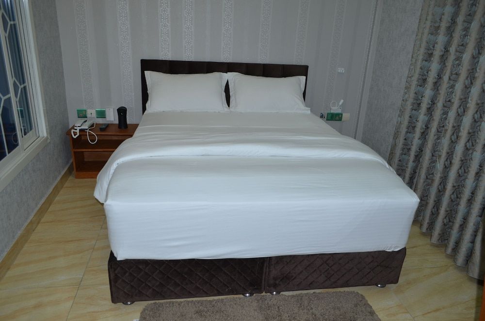 Noahgarden Junior Suite, 1 King Bed, Non Smoking, City View 3