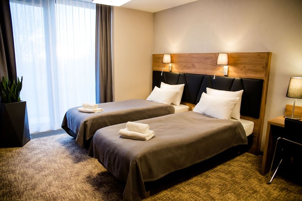 Apart Hotel 12 Apartment, 1 Queen Bed, Non Smoking 2