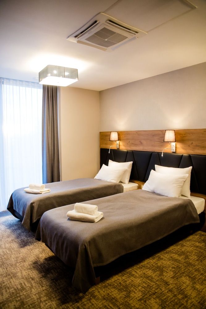 Apart Hotel 12 Double Room, 1 Double Bed, Non Smoking 2