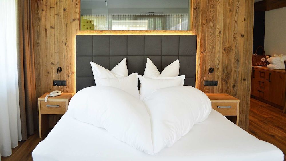 Hotel Trenker Deluxe Suite 2