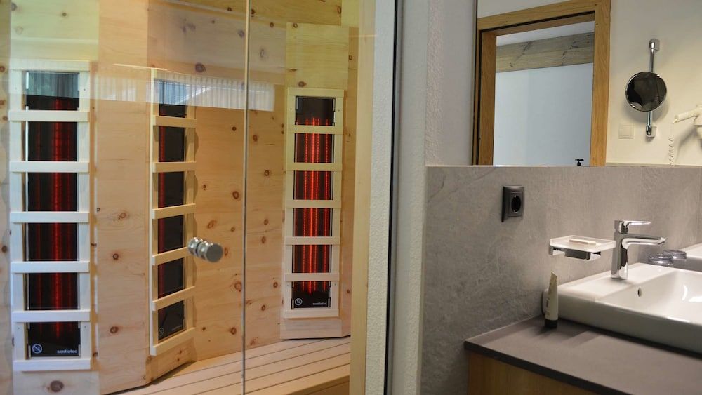 Hotel Trenker Deluxe Suite 6