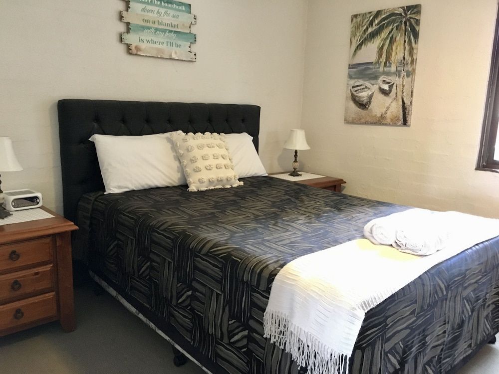 Burleigh Palms Holiday Apartments Apartment, 2 Bedrooms