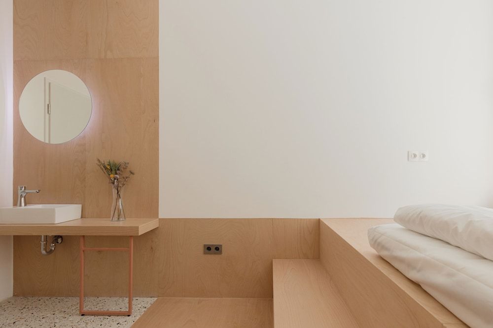 Flow Spaces Superior Double Room 2