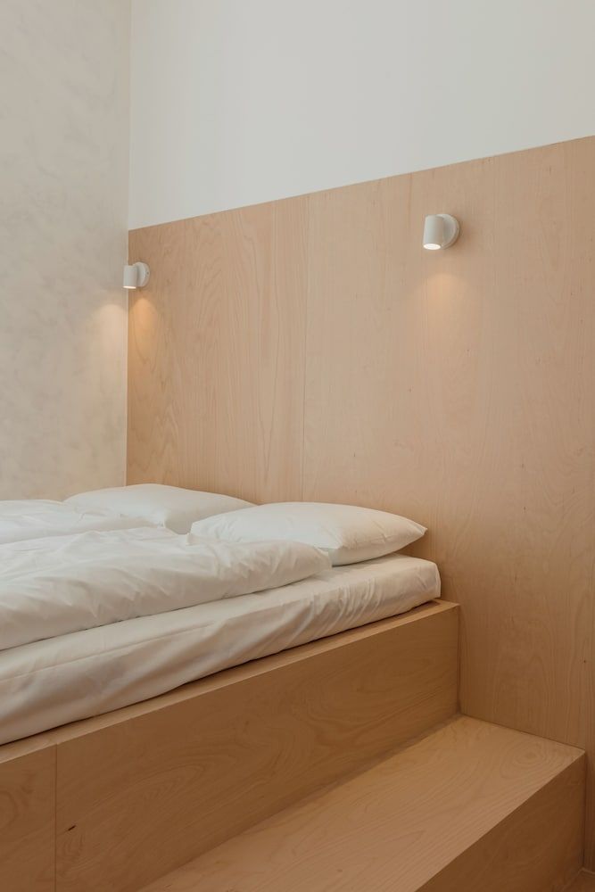 Flow Spaces Superior Double Room 4