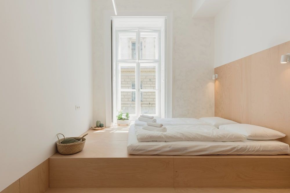 Flow Spaces Superior Double Room 5