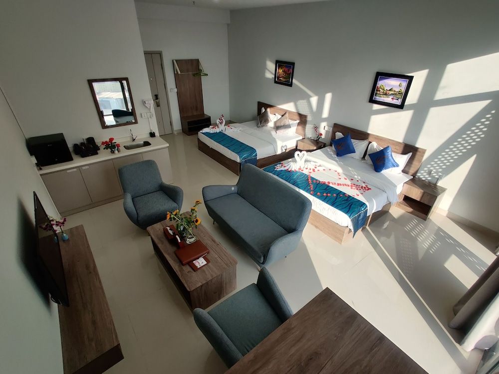 undefined Wooden Maple Hotel 7