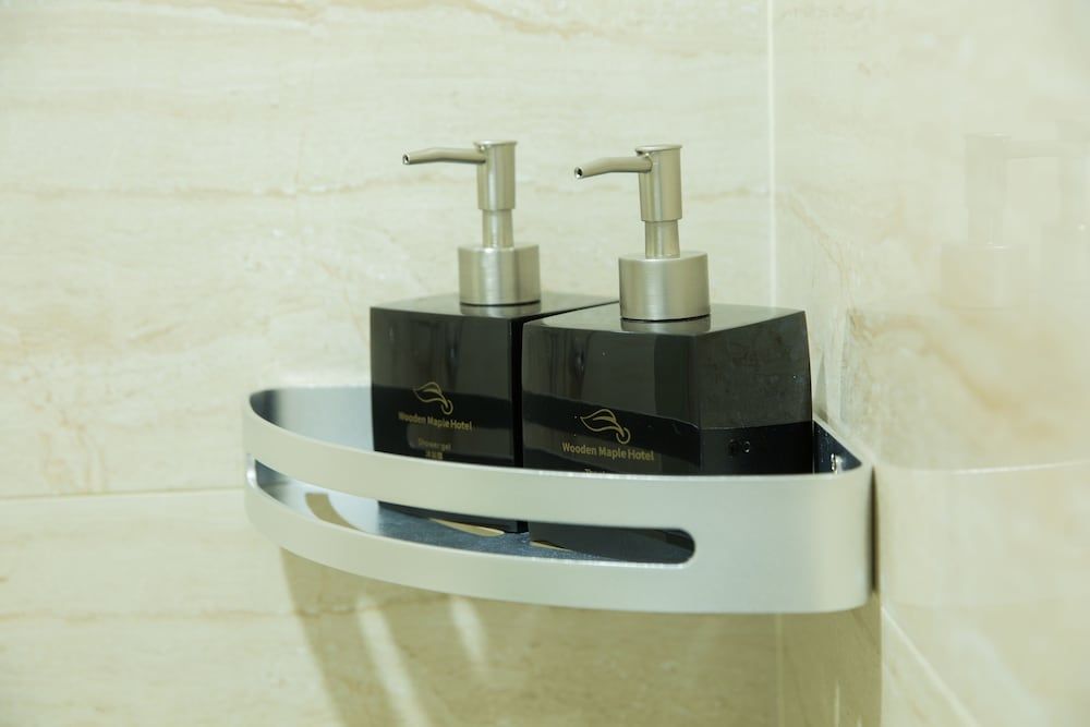 Wooden Maple Hotel Deluxe Executive Suite 9