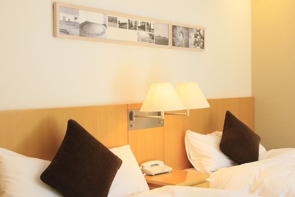 Twin Room with View Bath