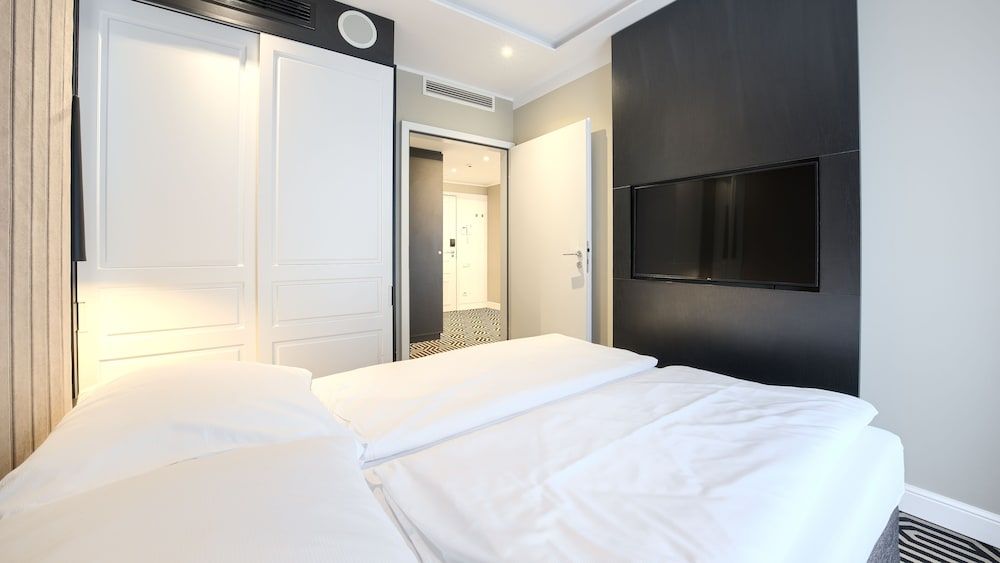 Apartment (F409)