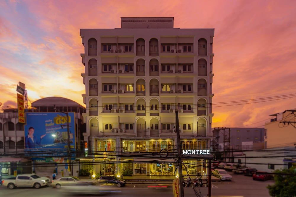 undefined Montree Phuket Hotel 6