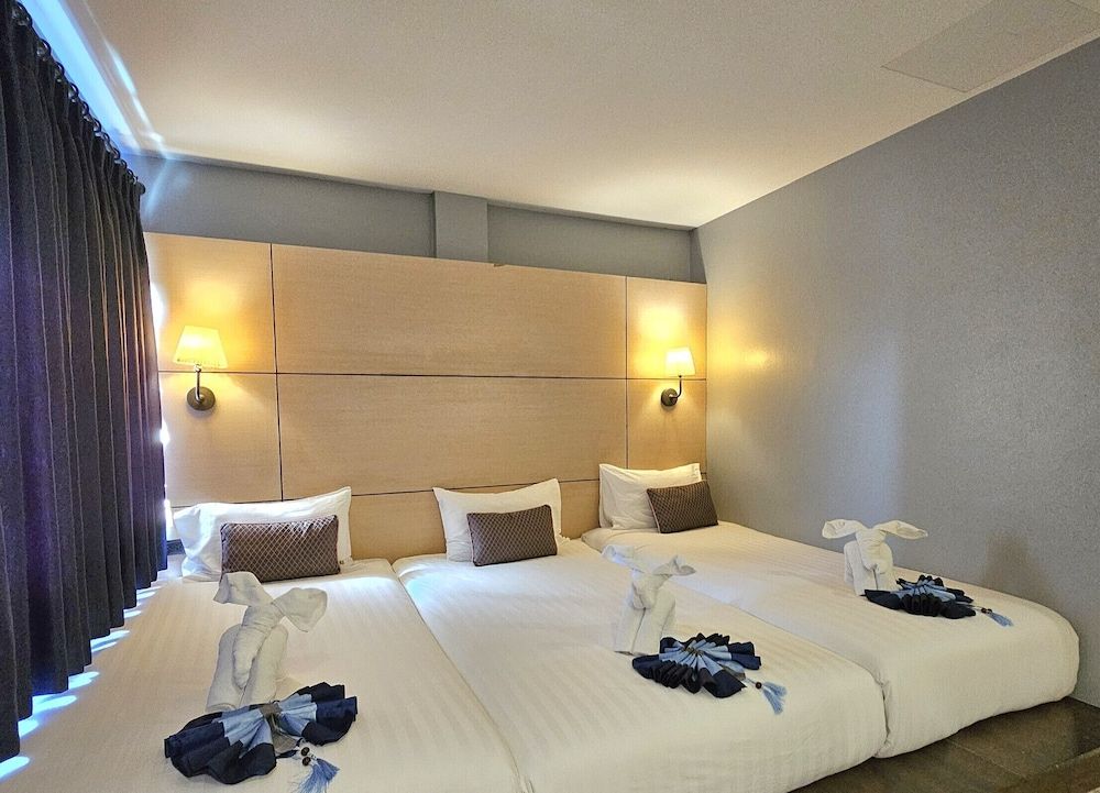 Montree Phuket Hotel Superior Triple Room 2