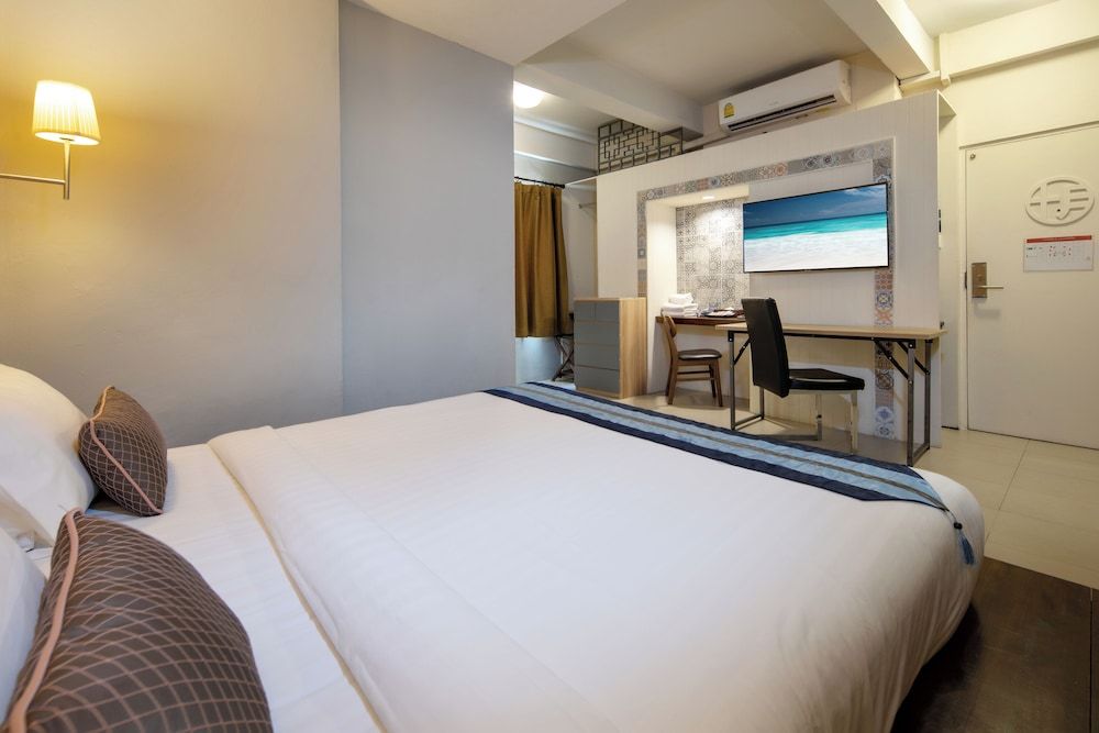 undefined Montree Phuket Hotel 8