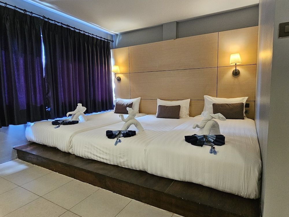 Montree Phuket Hotel Superior Triple Room 3