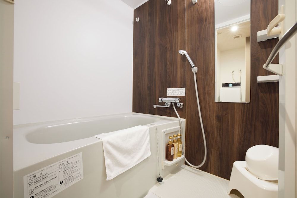 undefined TAKUTO HOTEL Shinsaibashi 10