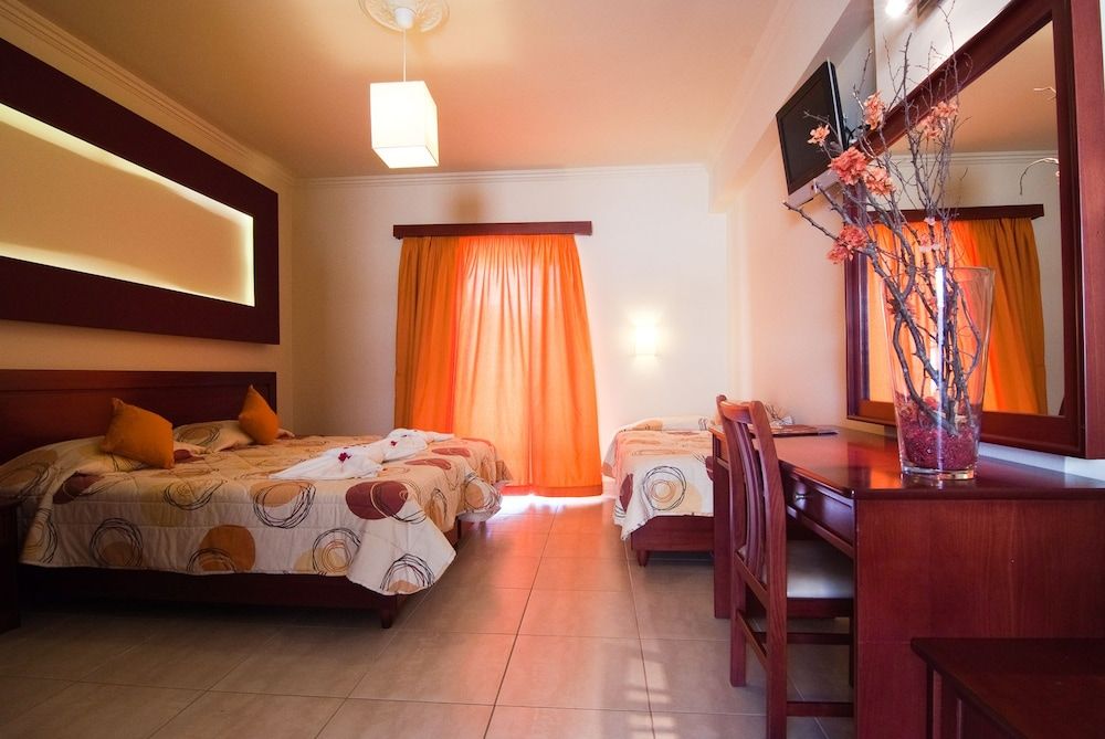 Classic Double or Twin Room, Non Smoking