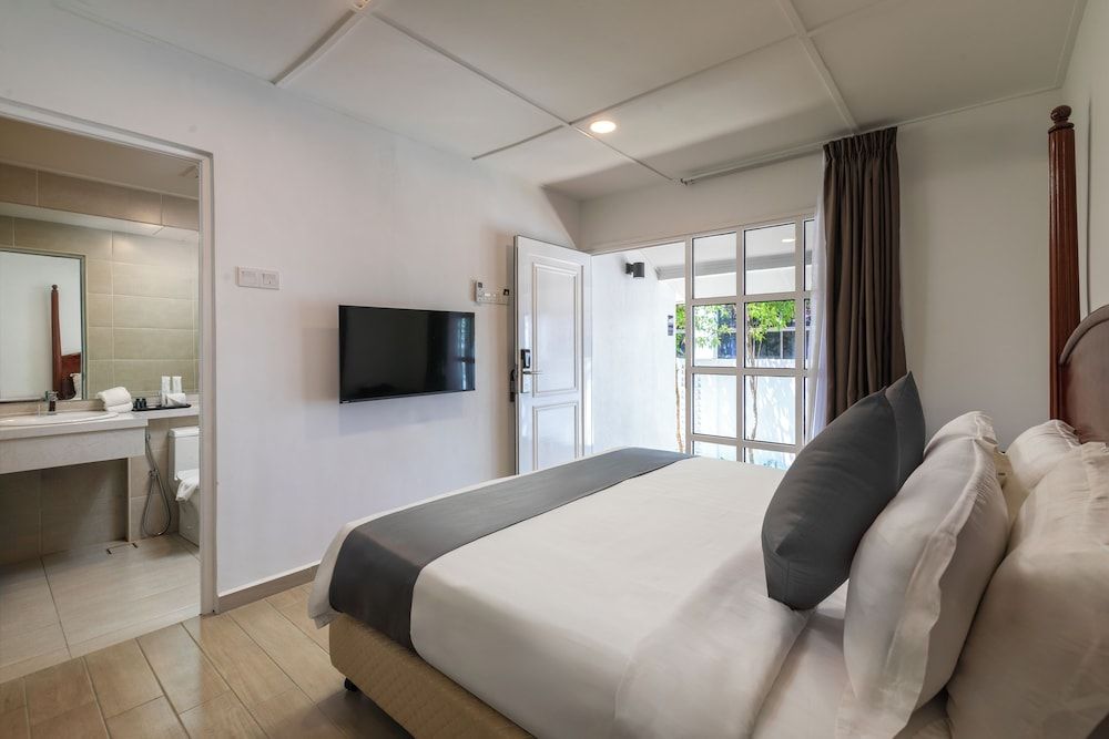 Adena Beach Resort Courtyard Chalet 2