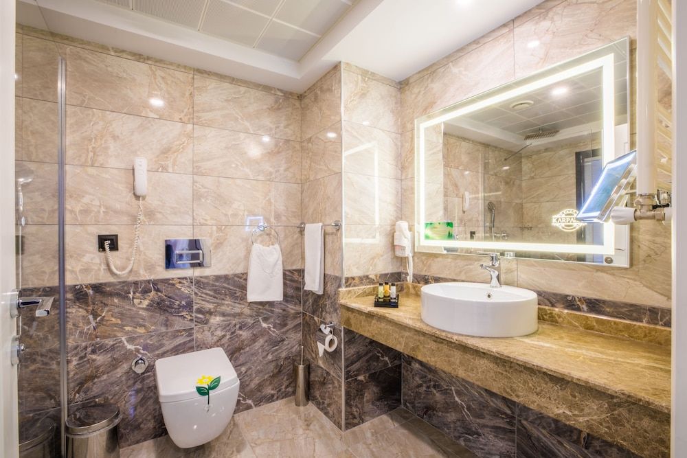 Karpalas City Hotel & Spa Superior Double Room, Pool Access 6